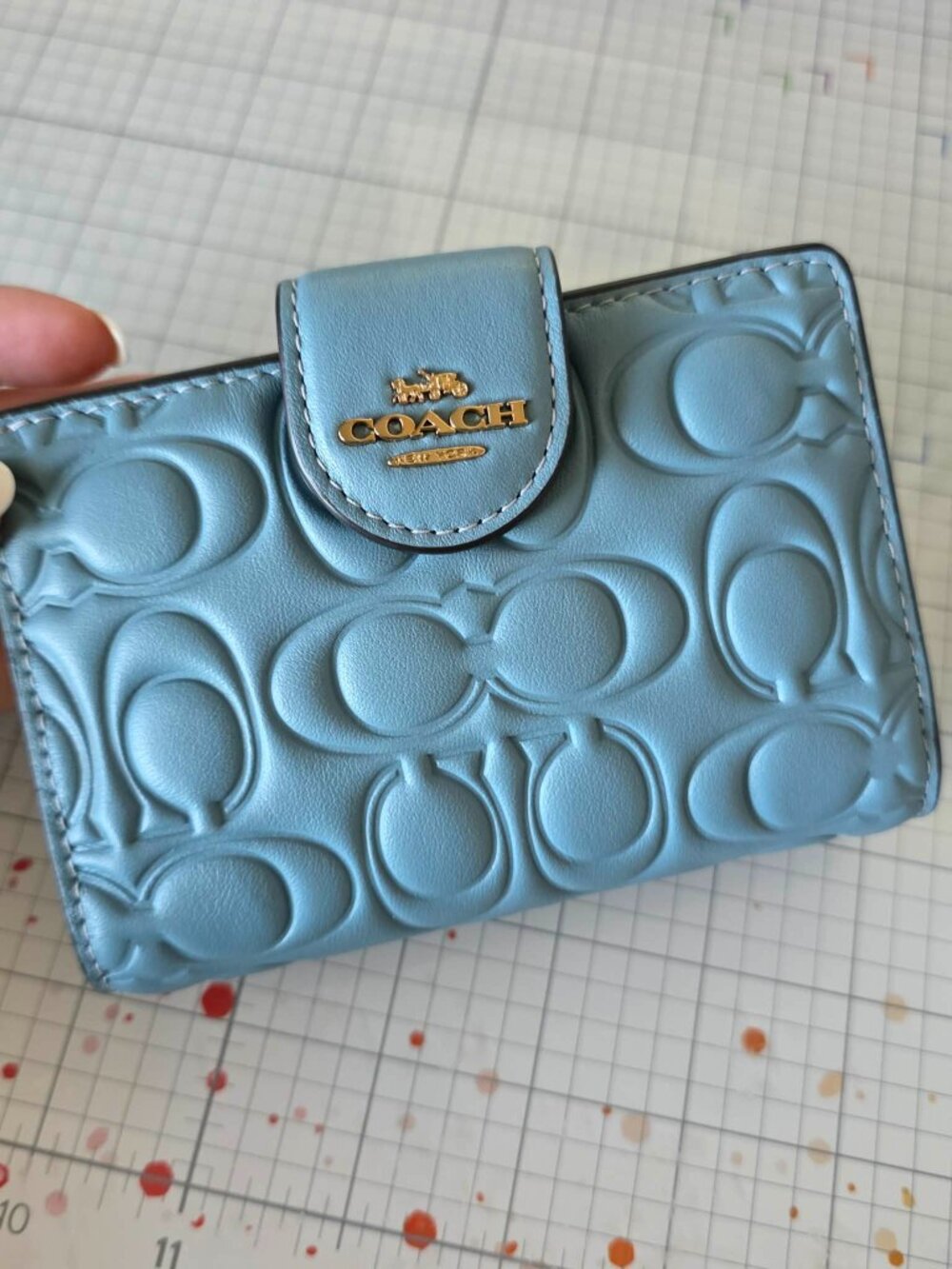 Coach Outlet Medium Corner Zip Wallet In Signature Leather NWOT